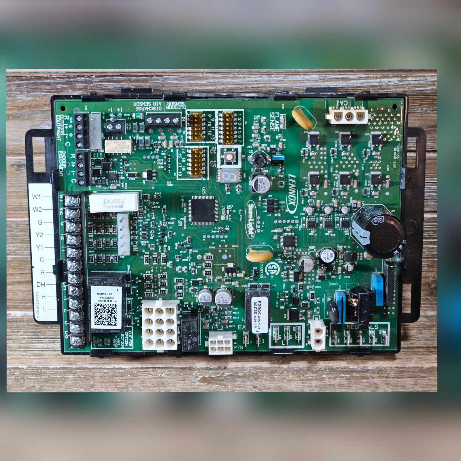 LENNOX SURELIGHT 102813-03 CONTROL Circuit BOARD S9240F2044 Free S&H
