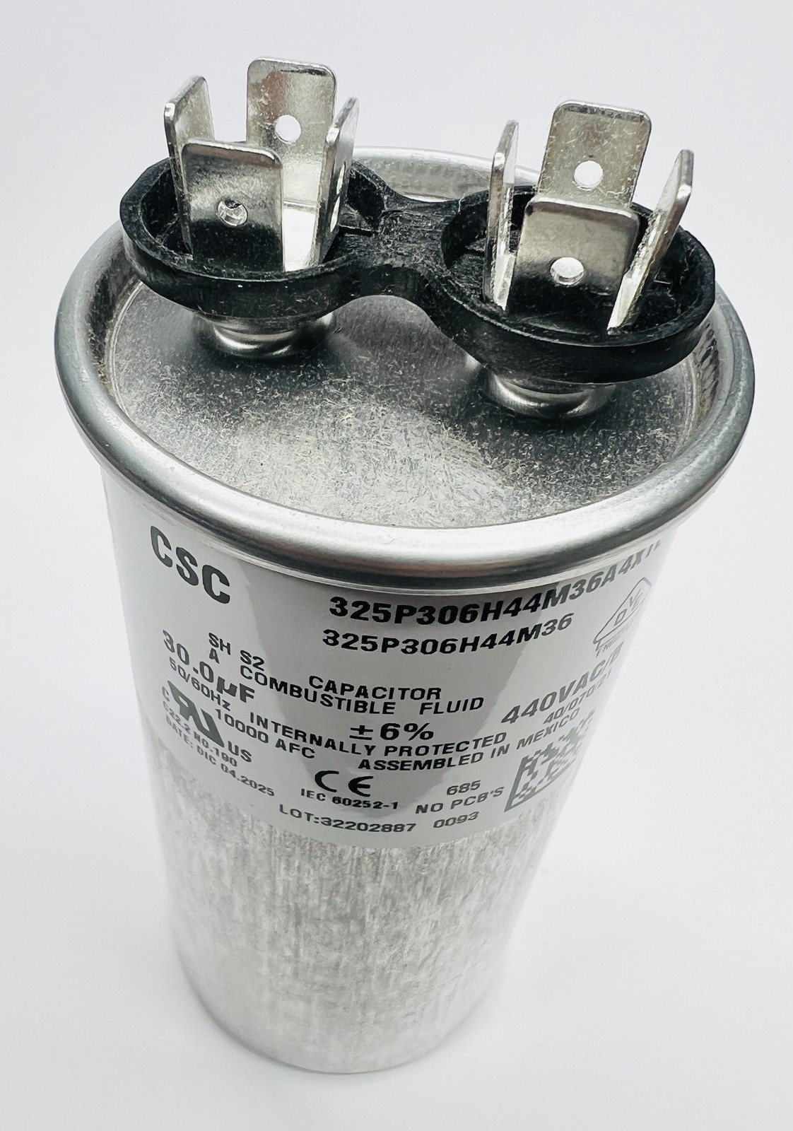 CSC 325P306H44M36A4XTL 30.0 uF 440V 32155391 0520 Run Capacitor 50/60HZ Round