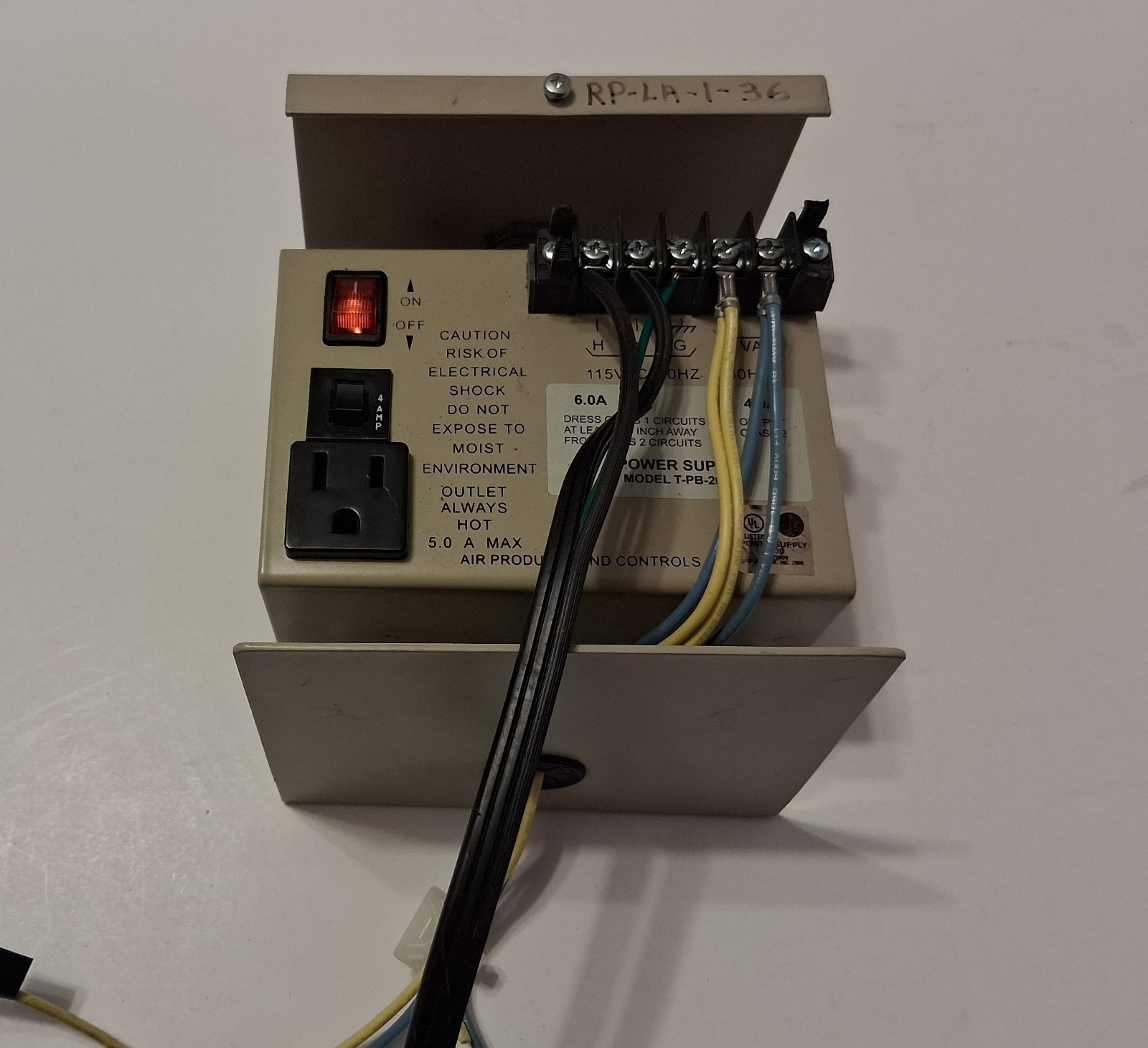 Air Products And Controls Inc 24 V AC 4 AMP Power Supply Model T-PB-202-1