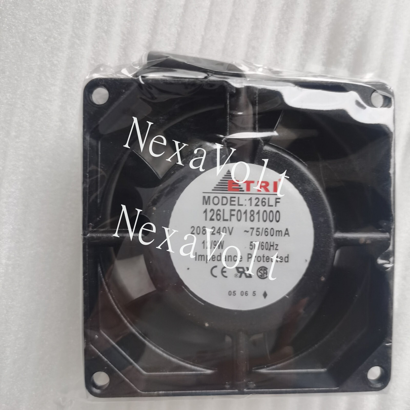 1PC 208-240V 80*80*38 8cm fan 126LF0181000 Axial flow fan