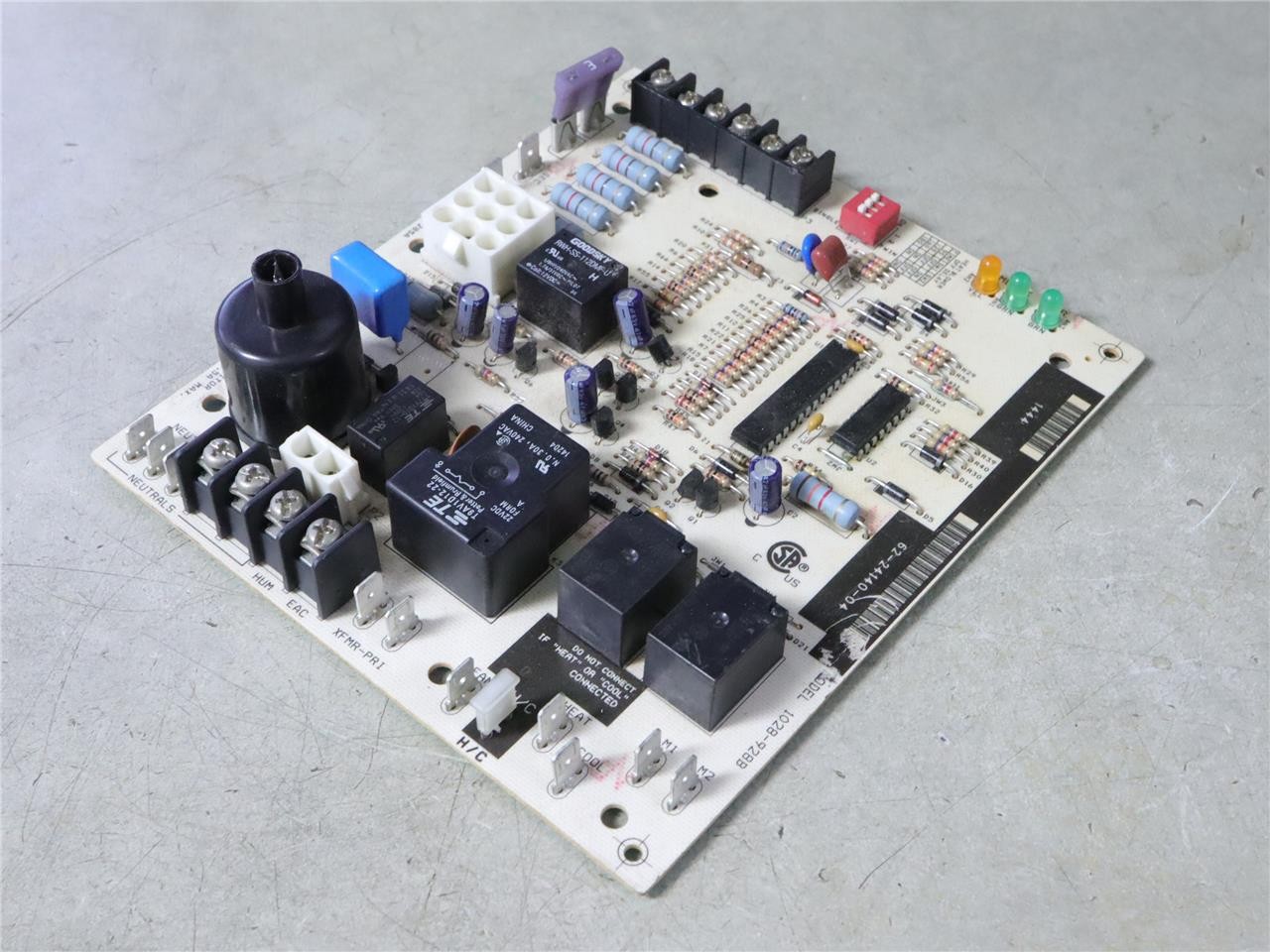 Rheem Ruud 62-24140-04 Spark Ignition Control Circuit Board 1028-928B