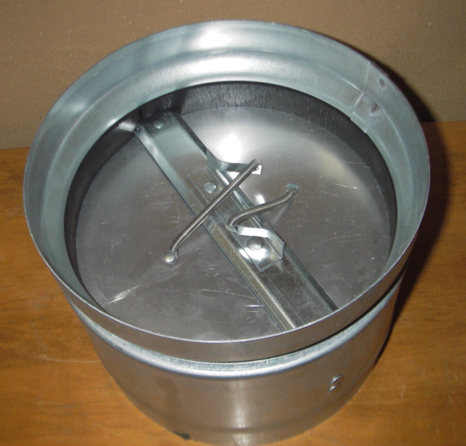 New: RUSKIN: BDR Commercial Backdraft Damper 8″ Round. Rubber Seal. Professional