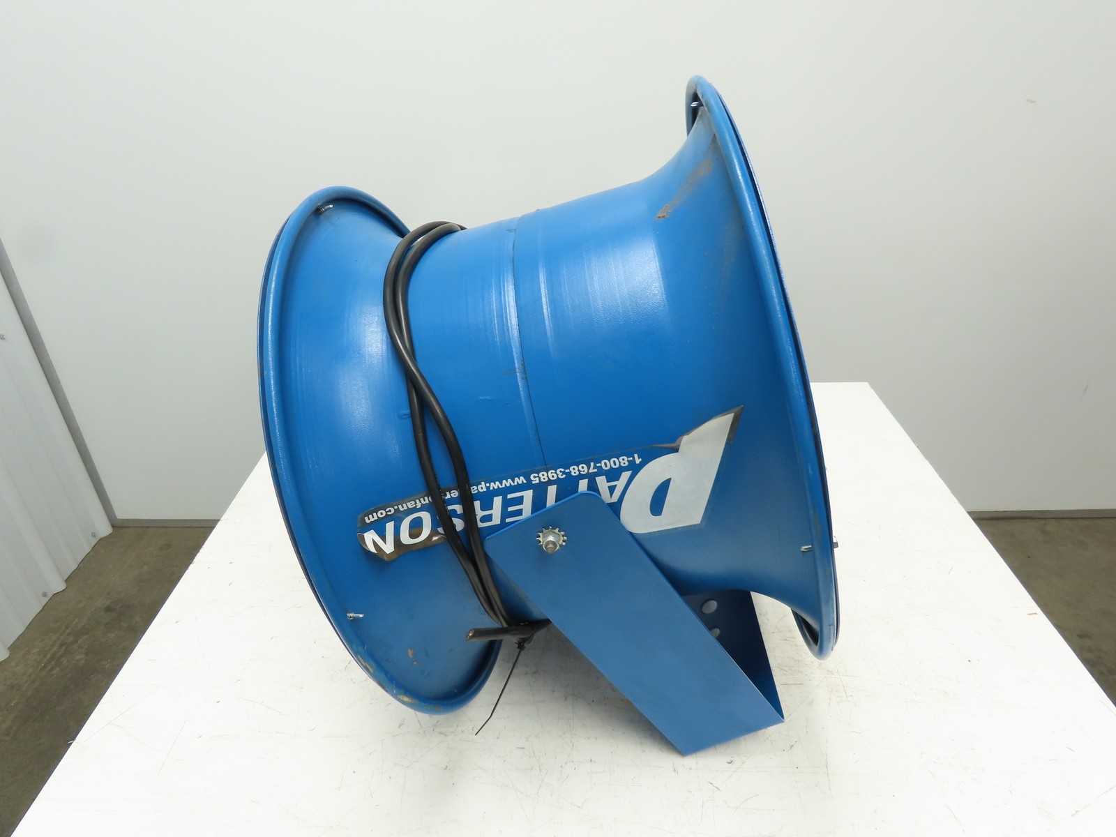 Patterson H14C-CS Industrial Circulation Fan 14″ Blade 277V 1Ph 1/4HP 2600 CFM
