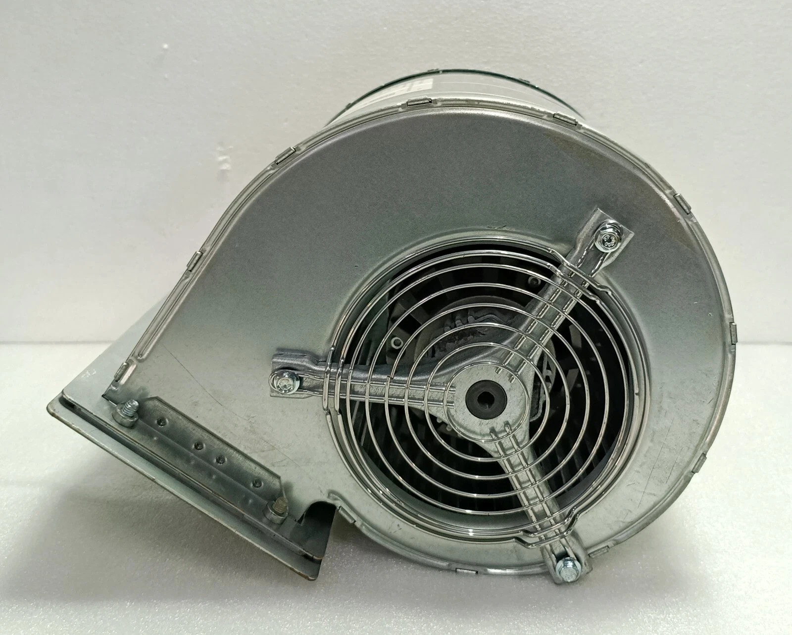 EBM-Papst D2D160-BE02-11 Blower Fan M2D074 Motor 230/400V 50/60Hz New Surplus