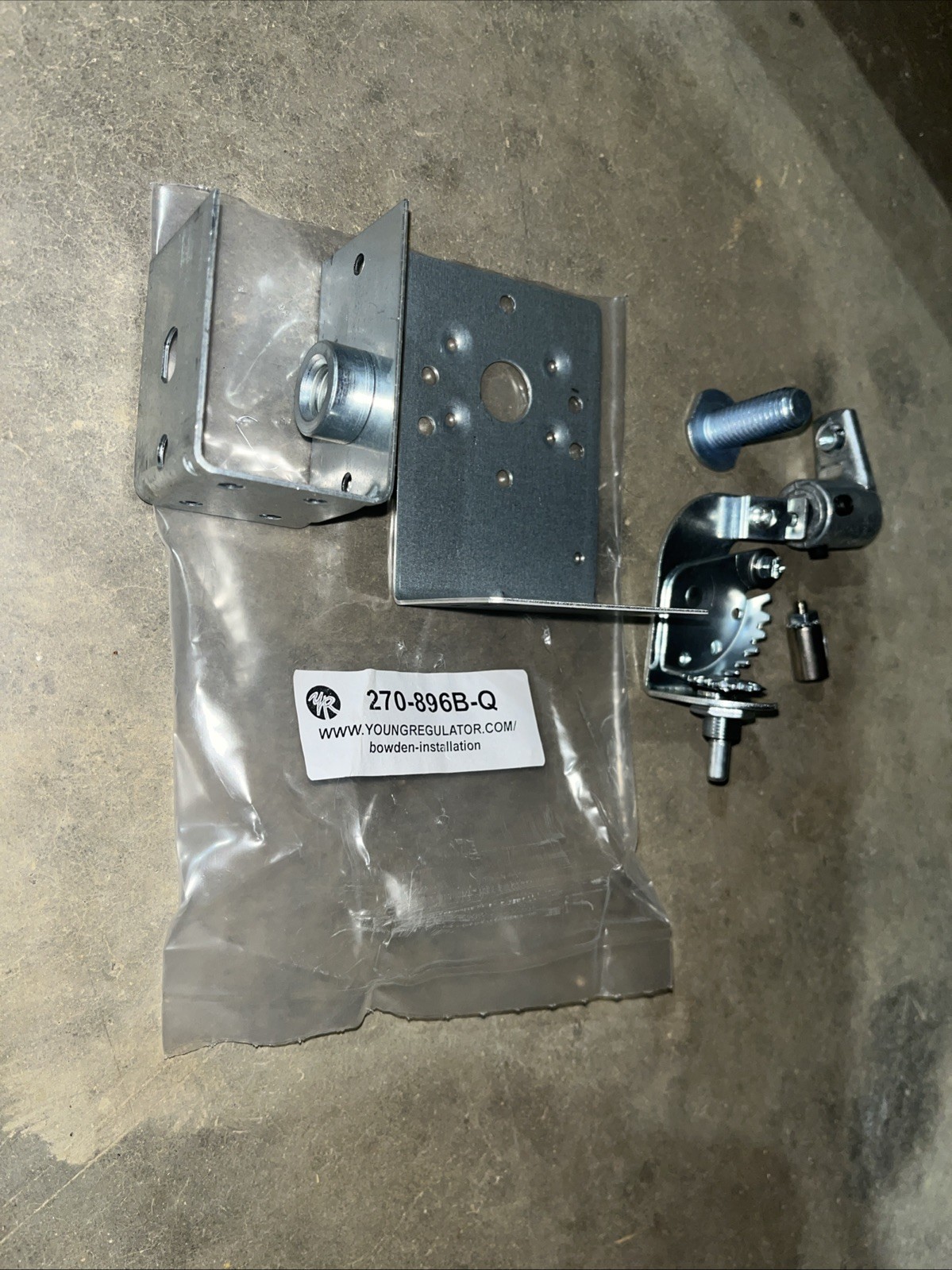 Young Regulator 270-896B-Q