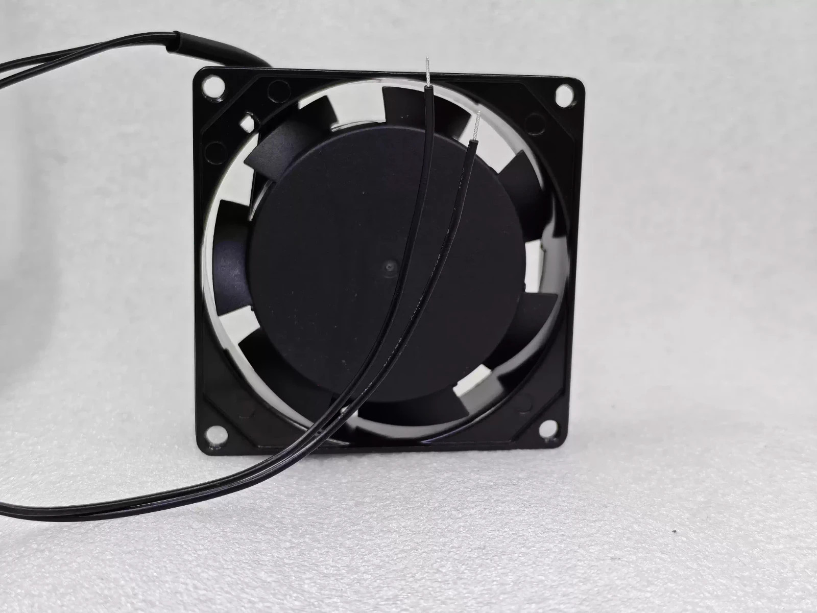 Delta BRUSHLESS TD8025HH AC 220V 0.10A 8cm Cabinet Aluminum Frame Cooling Fan