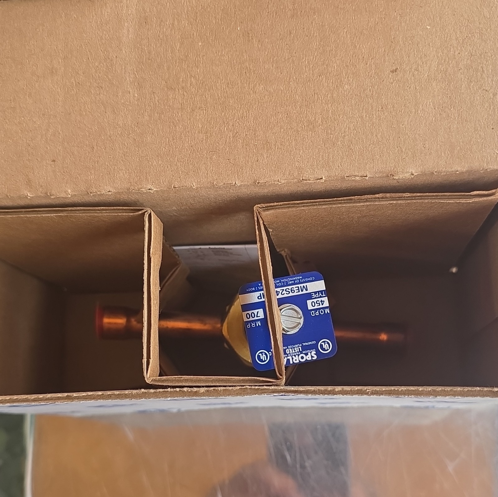 Sporlan Solenoid Valve ME9S240-HP 1/2 in ODF Solder Connection Less Coil