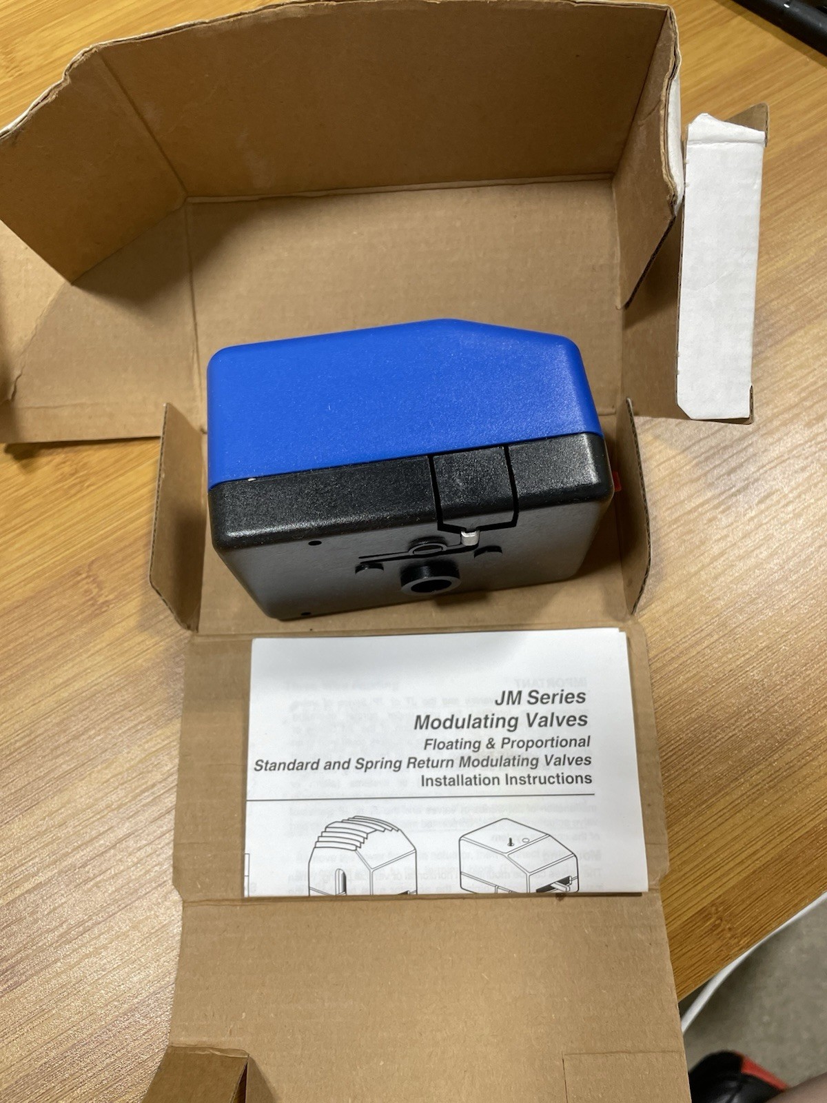 BRAND NEW Johnson Controls JT33A00T Modulating Actuator 3-Wire Floating Control