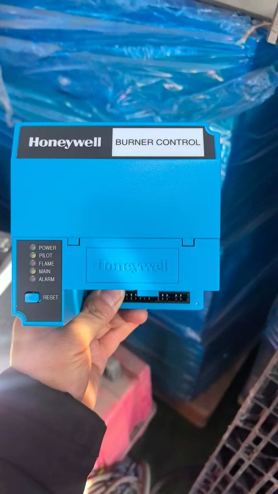 *PARTS/REPAIR* Honeywell RM7895A1014 Burner Control Auto Program Control Rev D