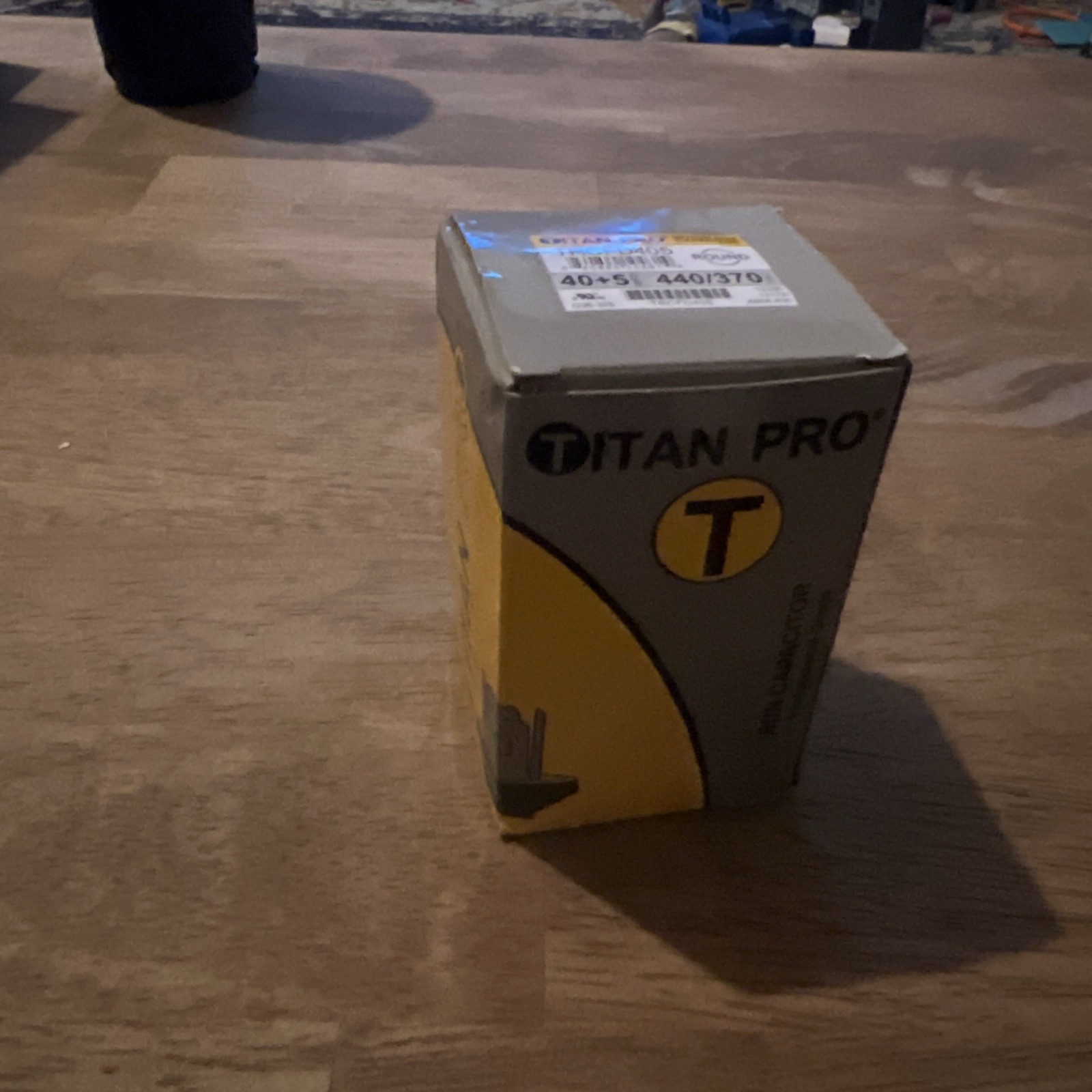 TitanPro TRCFD405 HVAC Round Dual Motor Run Capacitor. 40/5 MFD/UF 440/370 Volts