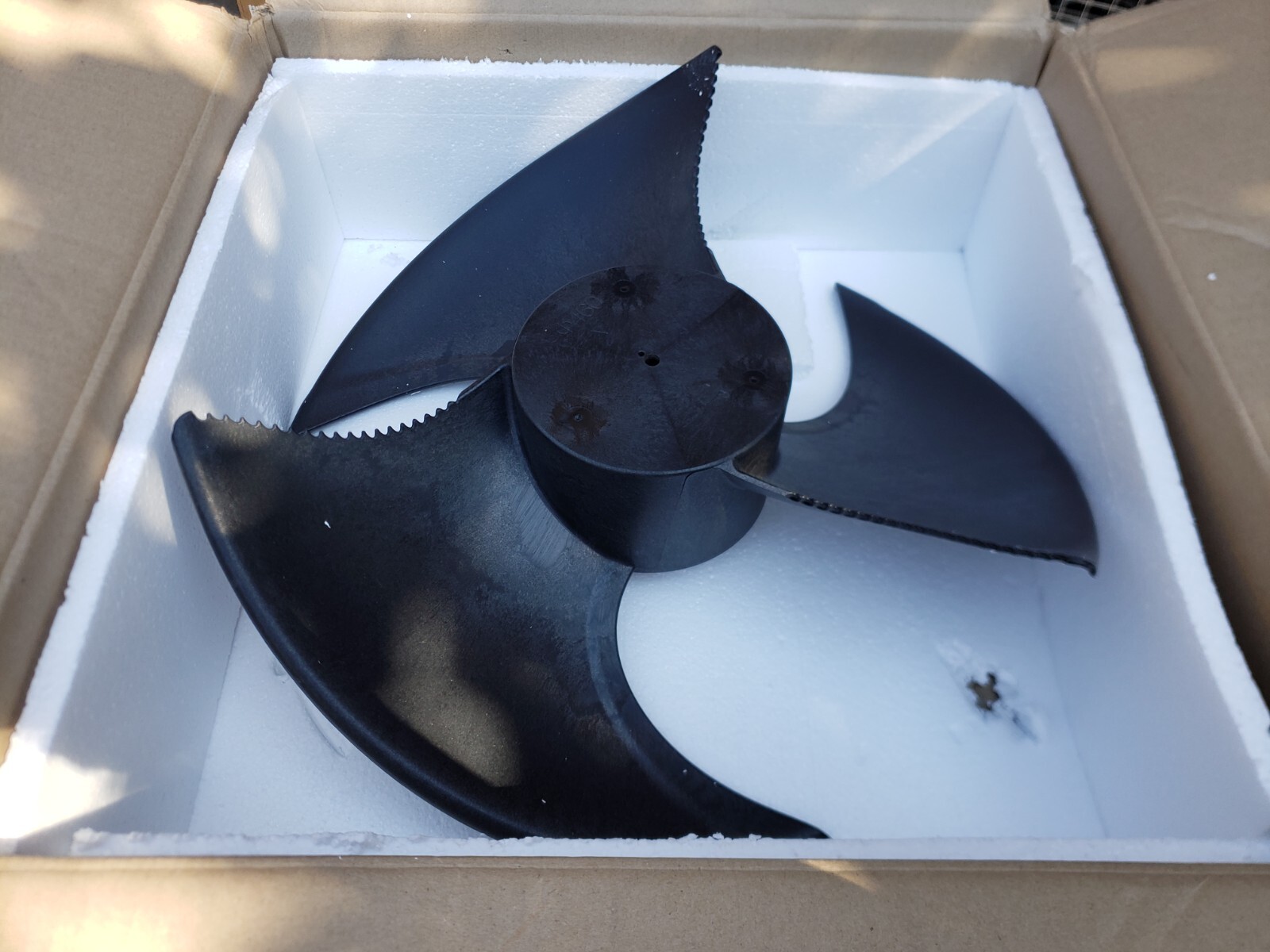 New MDG61983008 LG HVAC AIR CONDITIONER PROPELLER FAN – BLACK MOLDED PLASTIC
