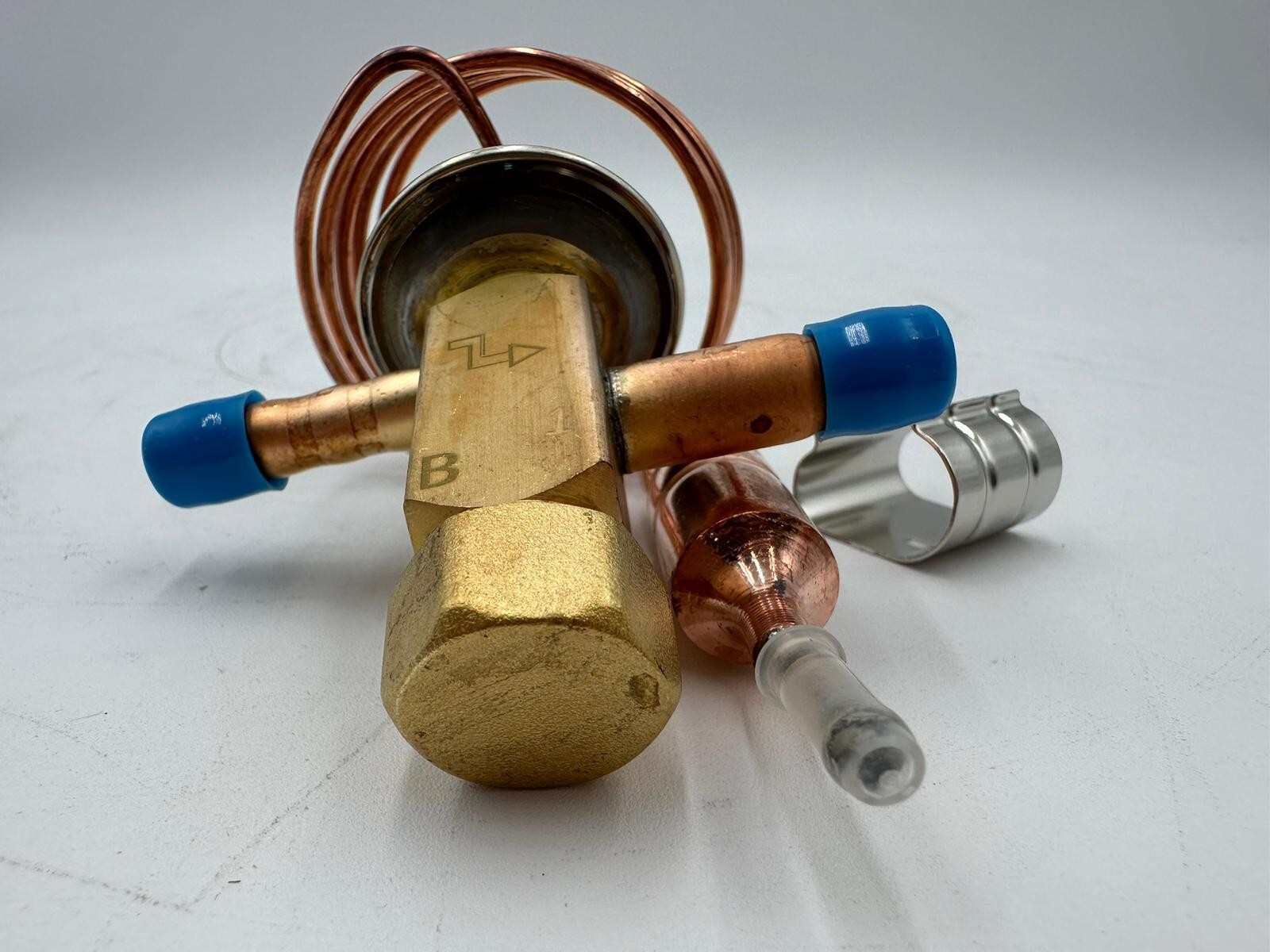R134a Thermostatic Expansion Valve Sanhua In 1/4 Out 1/4 Solder 32023-1 RFG B04