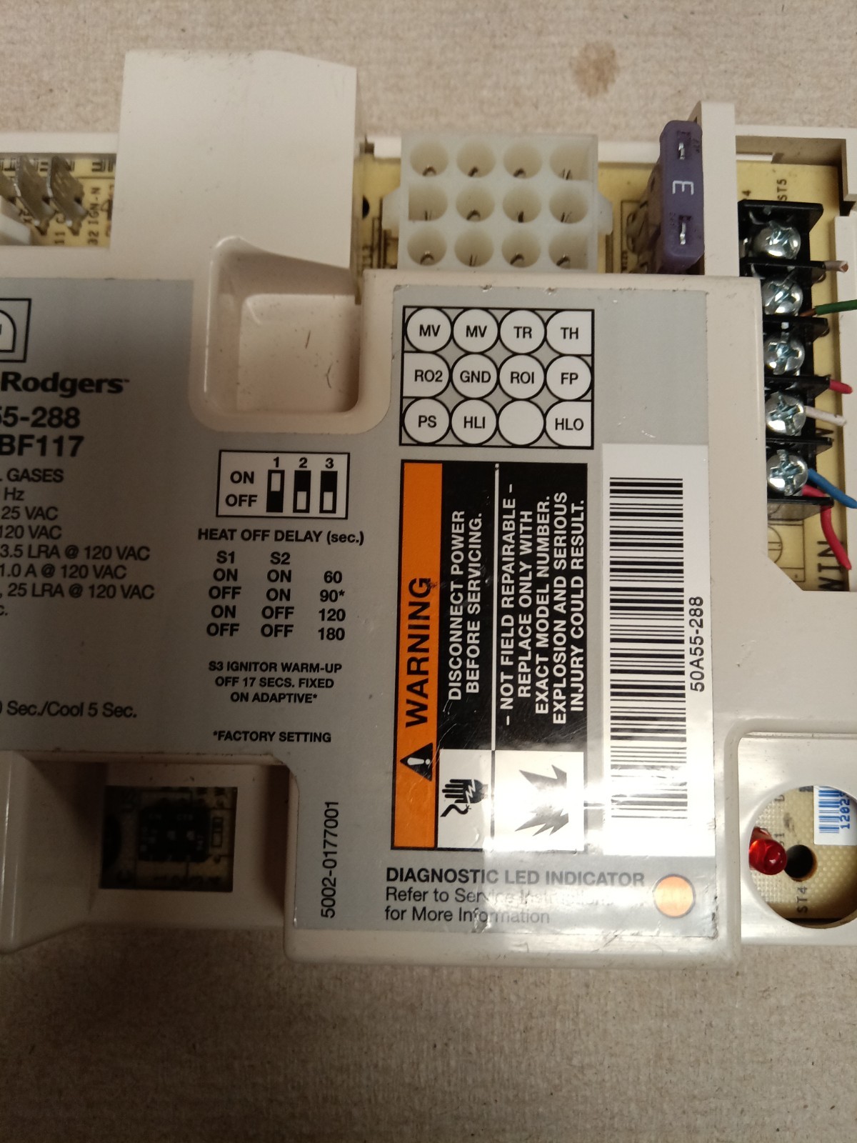 Goodman PCBBF117 50A55-288-05 Furnace Control Board USED / INSPECTED