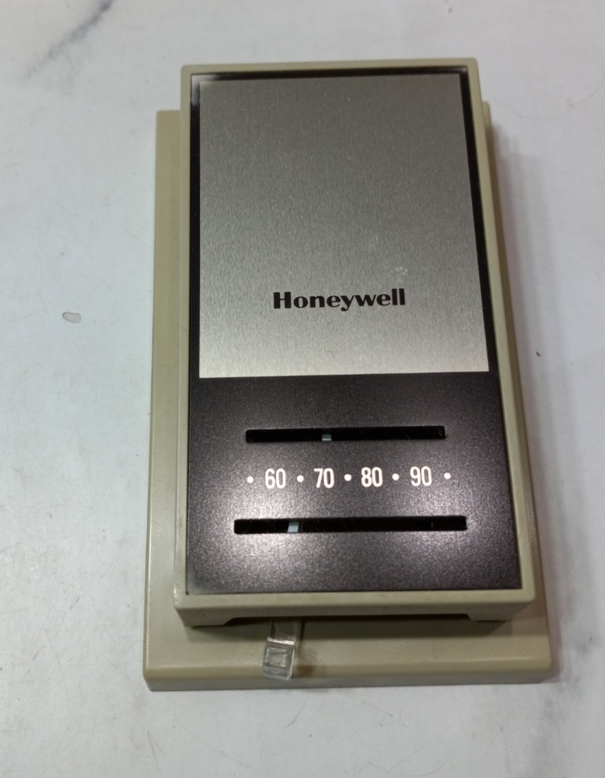 Honeywell Thermostat T822D 1024 T822D1024 Heat Only Genuine OEM USA Made