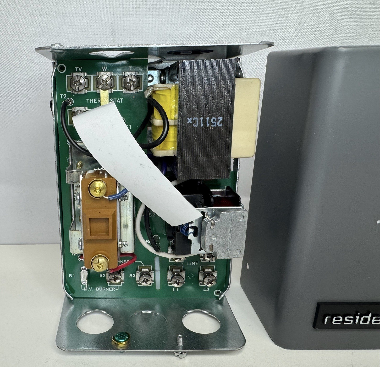Resideo/Honeywell Aquastat Relay L8148J1009 Heating Control Unit
