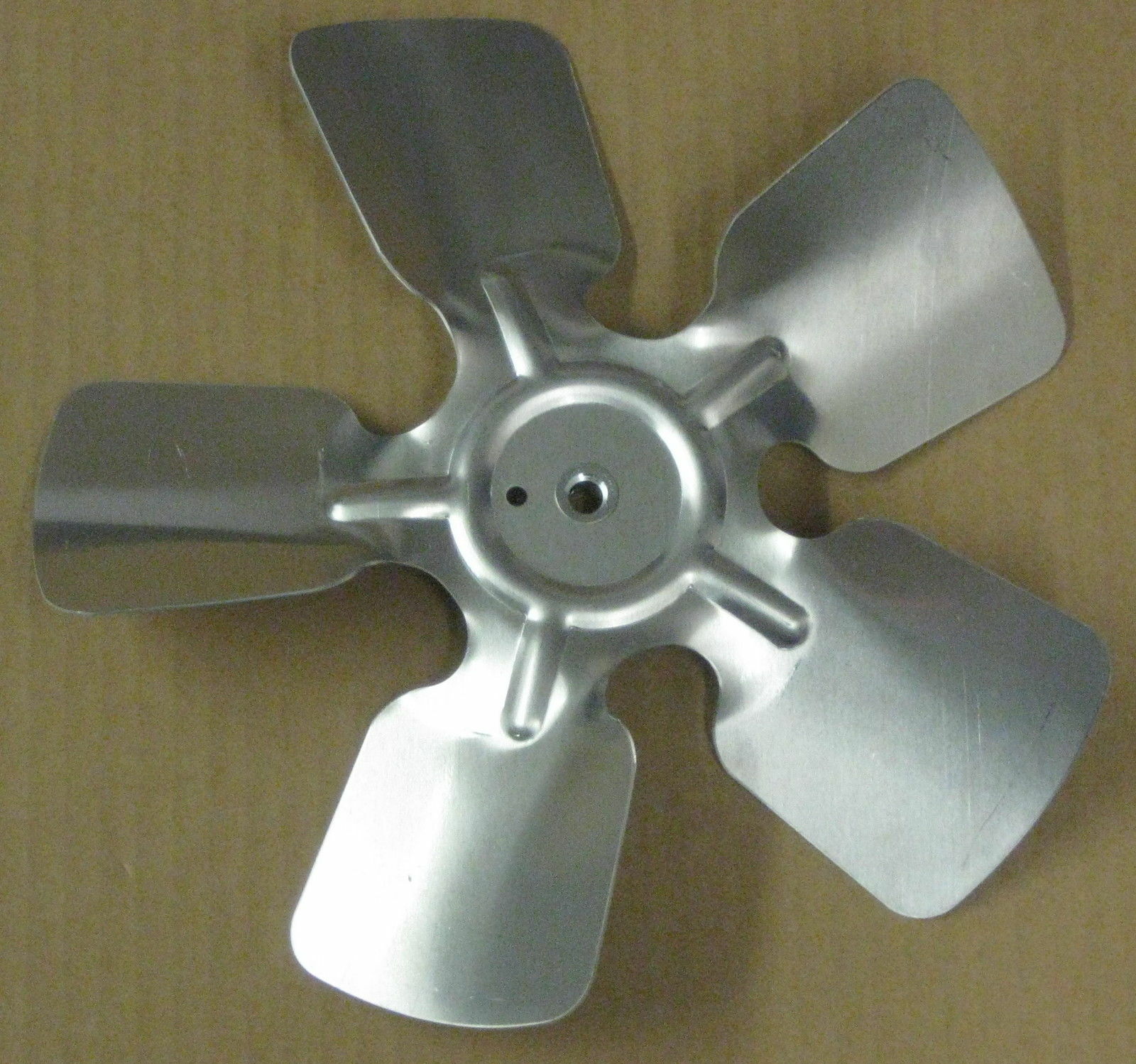 A61312 Metal Fan Blade 10″ Diameter 5 Blades 5/16″ Bore Hub CW 30 Degree Prop