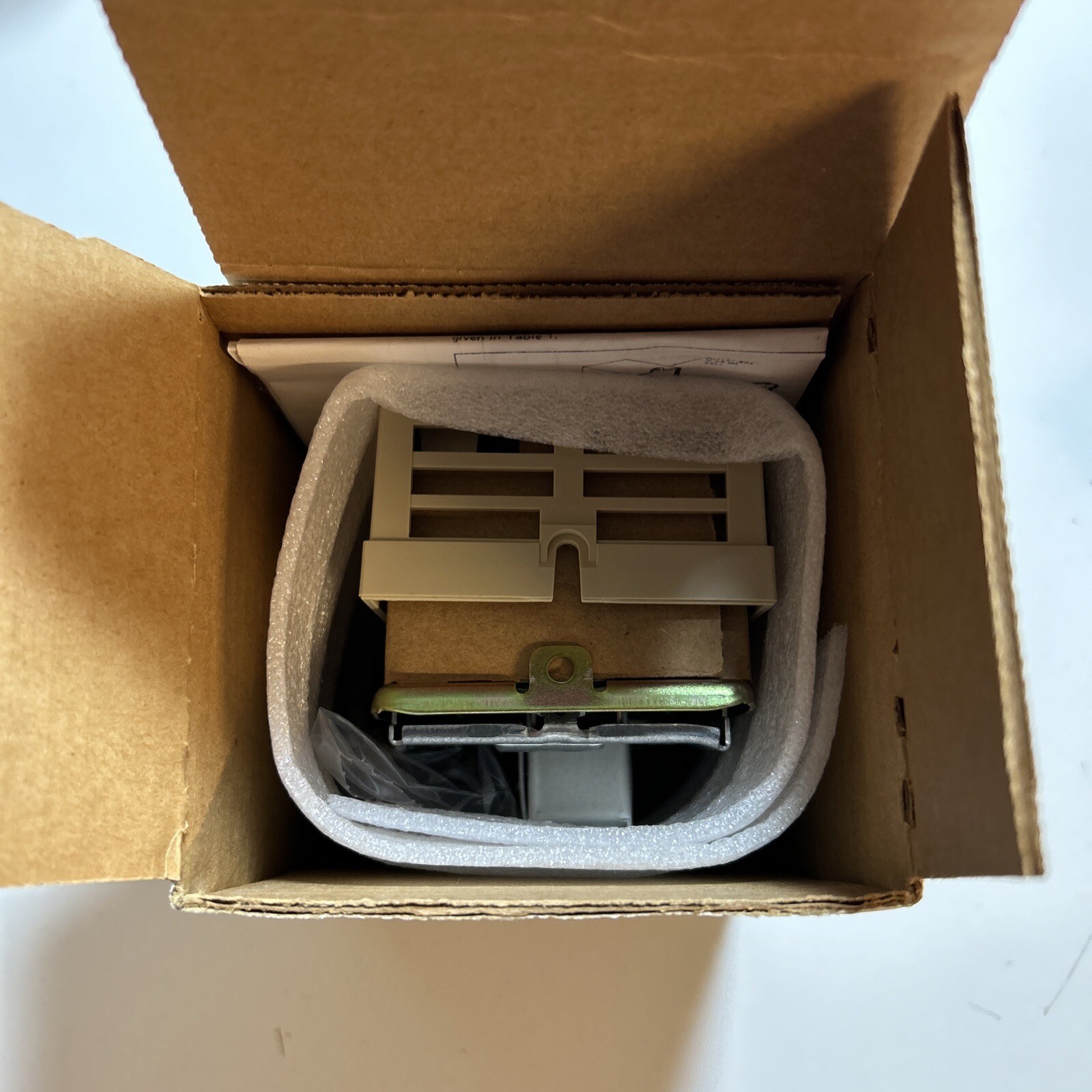 T4051A1003 Honeywell Heavy Duty Line Voltage Thermostat NOS
