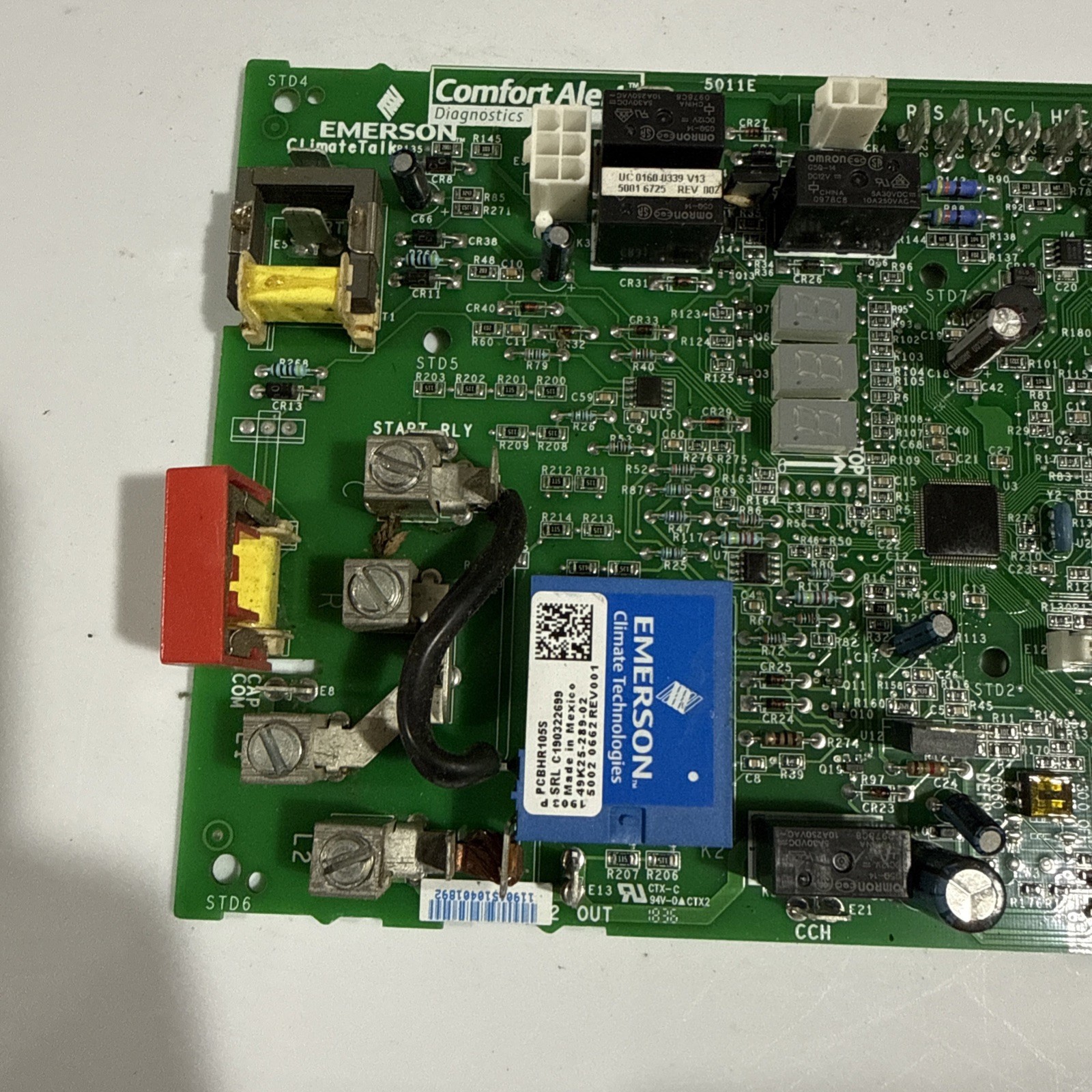 Used OEM control board PCBHR105S Emerson Goodman Amana Comfort Alert
