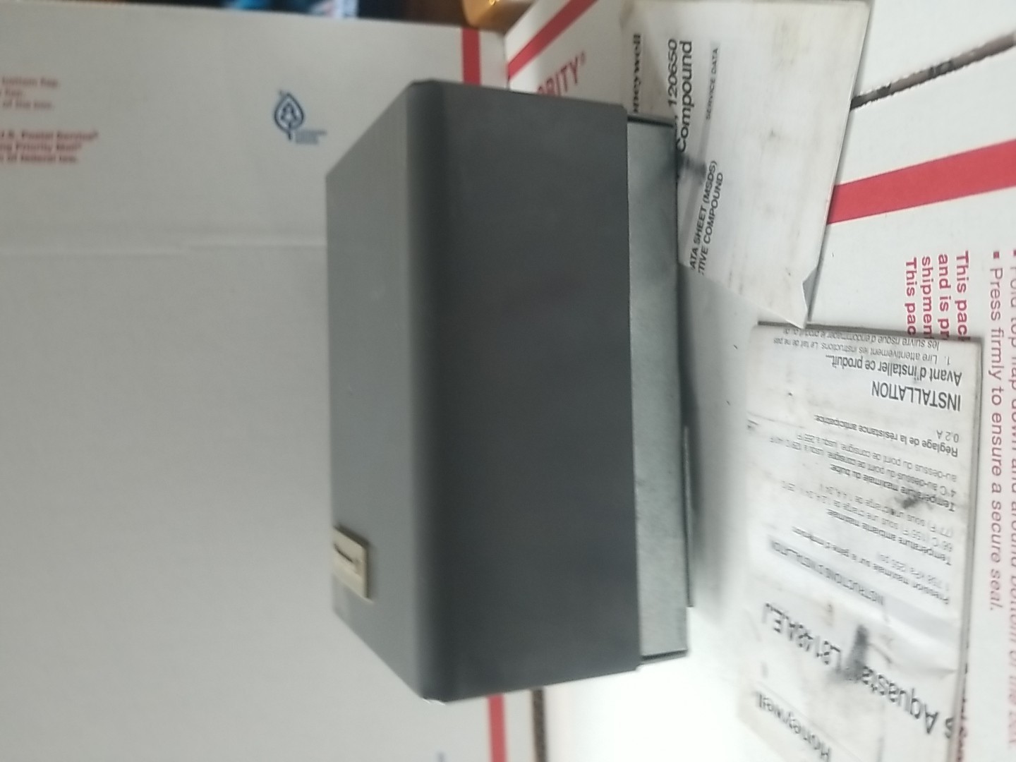 Honeywell L8148 J 1009 Aquastat Relay