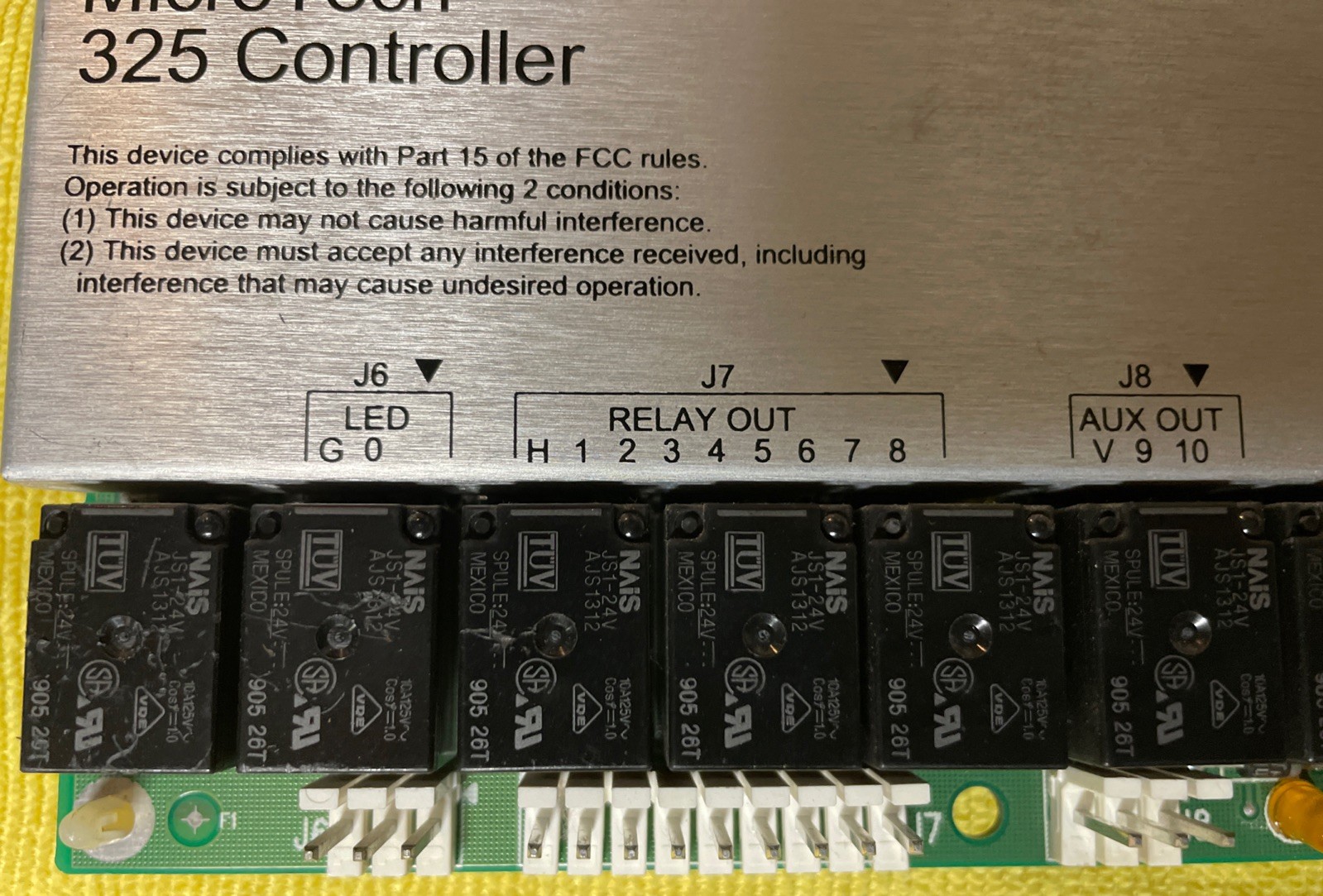 MicroTech 107627201-325 Controller-E159169