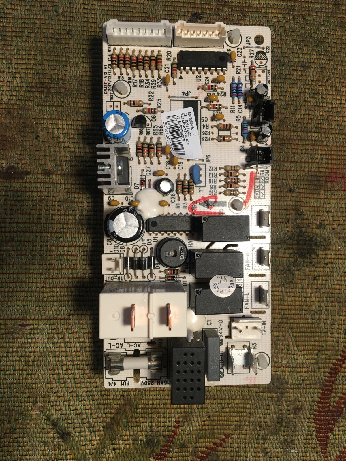 Frigidaire ac model: FFRE1033U1 / FFRE1233U1 Power supply Board