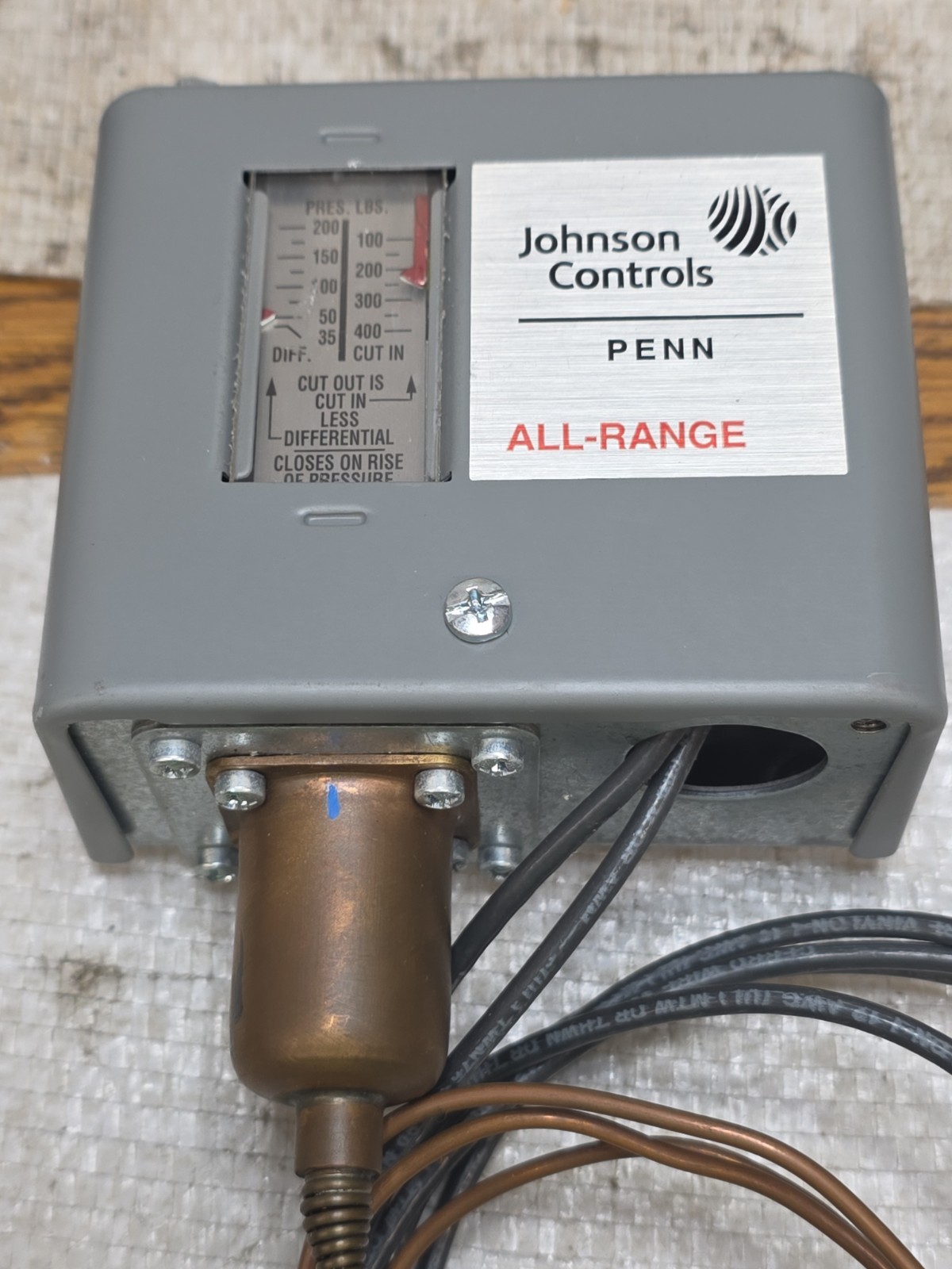 NEW JOHNSON CONTROLS P70AA-118C HIGH PRESSURE CONTROL, NEW NO BOX