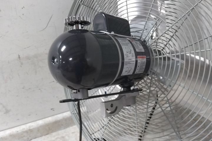 Dayton 1VCF4D 1/2 HP 1100/850 RPM 115VAC 30 In Blade Dia Industrial Fan