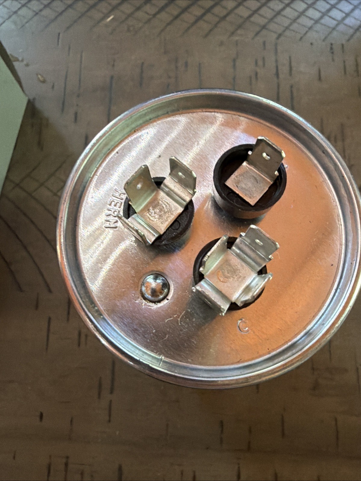 Titan Pro TRCFD555 Round Dual Run Capacitor 55+5 MFD 440/370 VAC