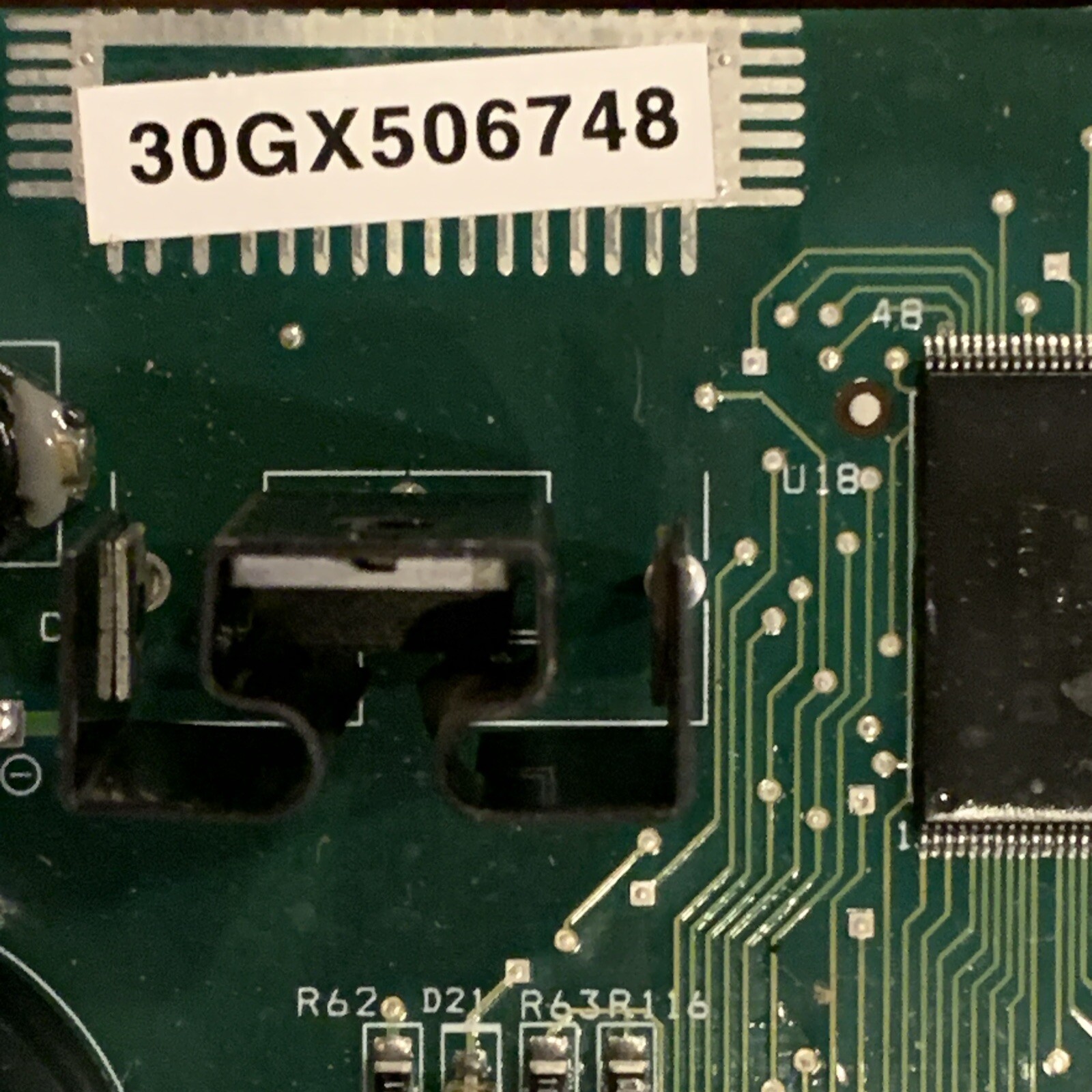 UNITED TECHNOLOGIES Carrier 30GX506748 /CEPL130346-01 Chiller control Board USED