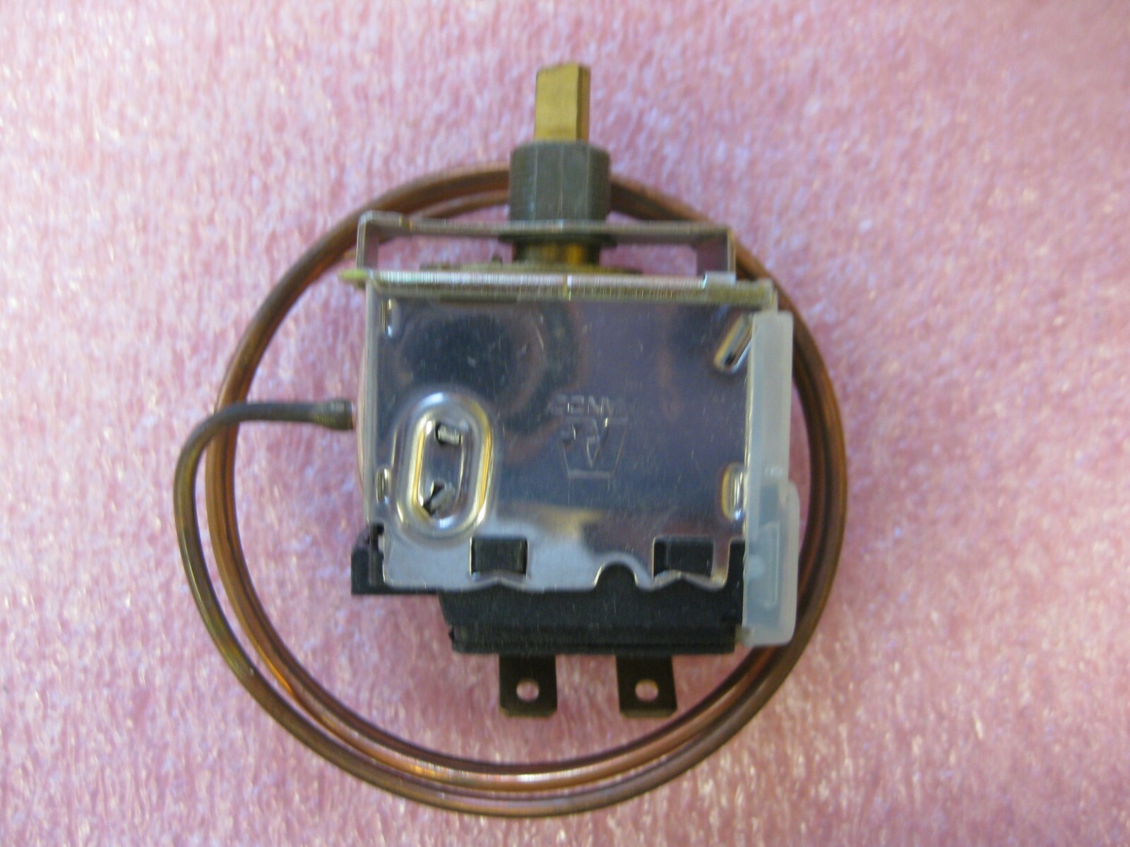 A45-1095-030 RANCO AUTO PART THERMOSTAT (LOT OF 1)