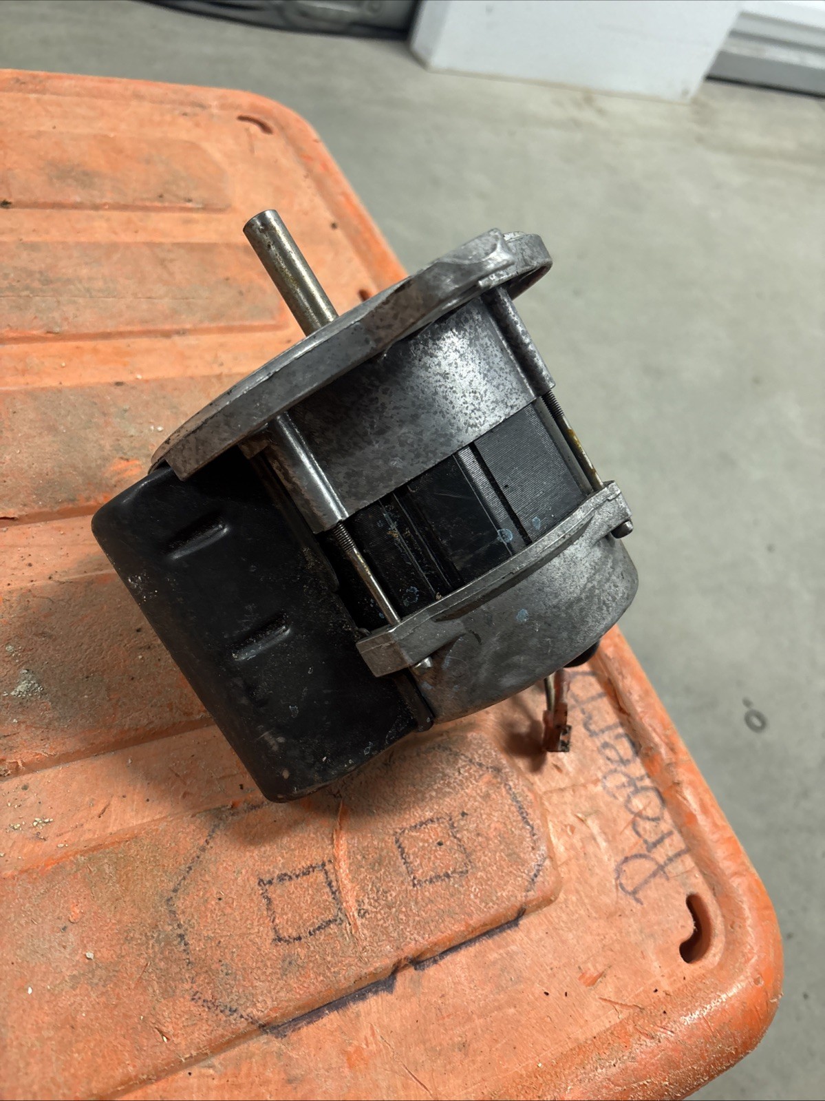 Sid Harvey’s oil burner motor for Beckett burners and A AF. AFG