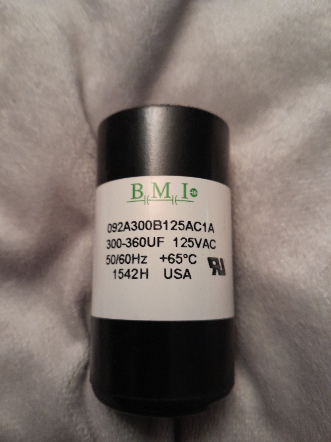 300-360 uF x 125 VAC BMI 092A300B125AC1A Motor Start AC Capacitor