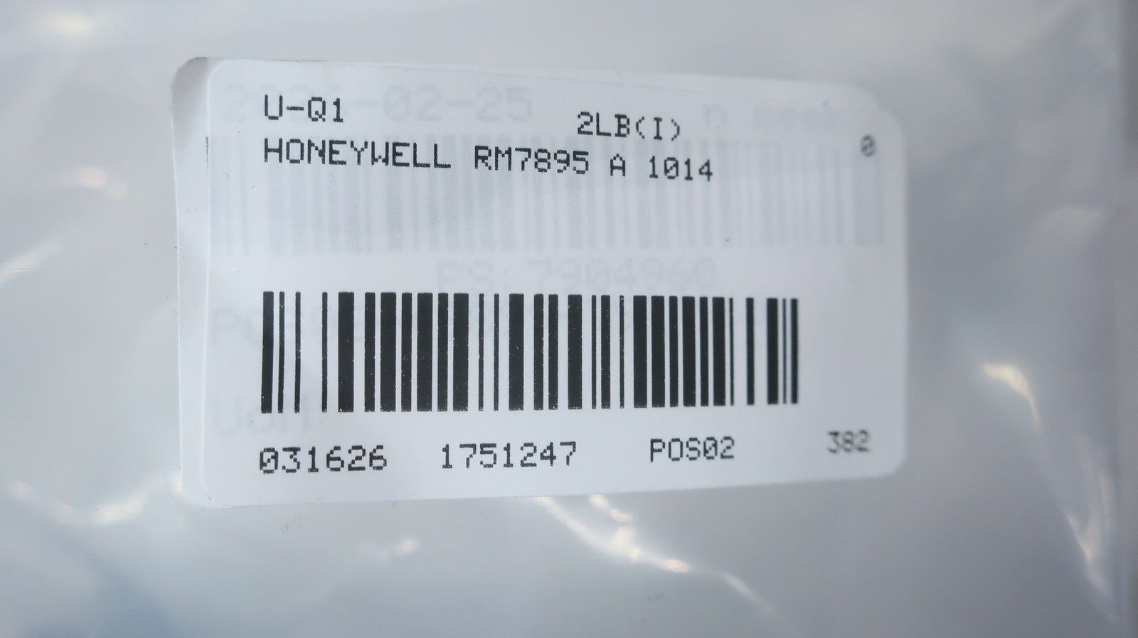 Honeywell RM7895 A 1014 Burner Control Module