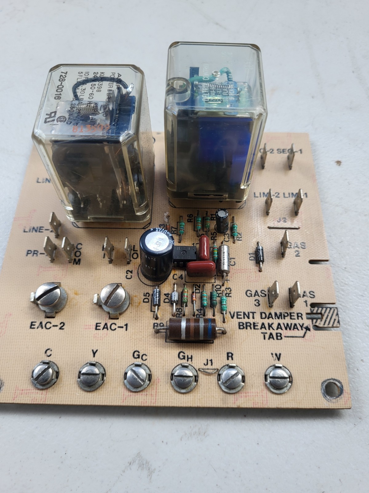 USED Carrier Bryant Payne 302075-302 Furnace Control Circuit Board FREE SHIPPIN