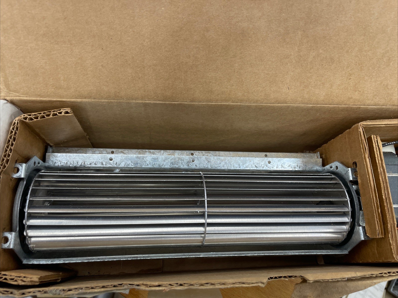 Dayton 4C872 Direct Drive Free Air Output 121CFM Transflo Blower Transflow 115v
