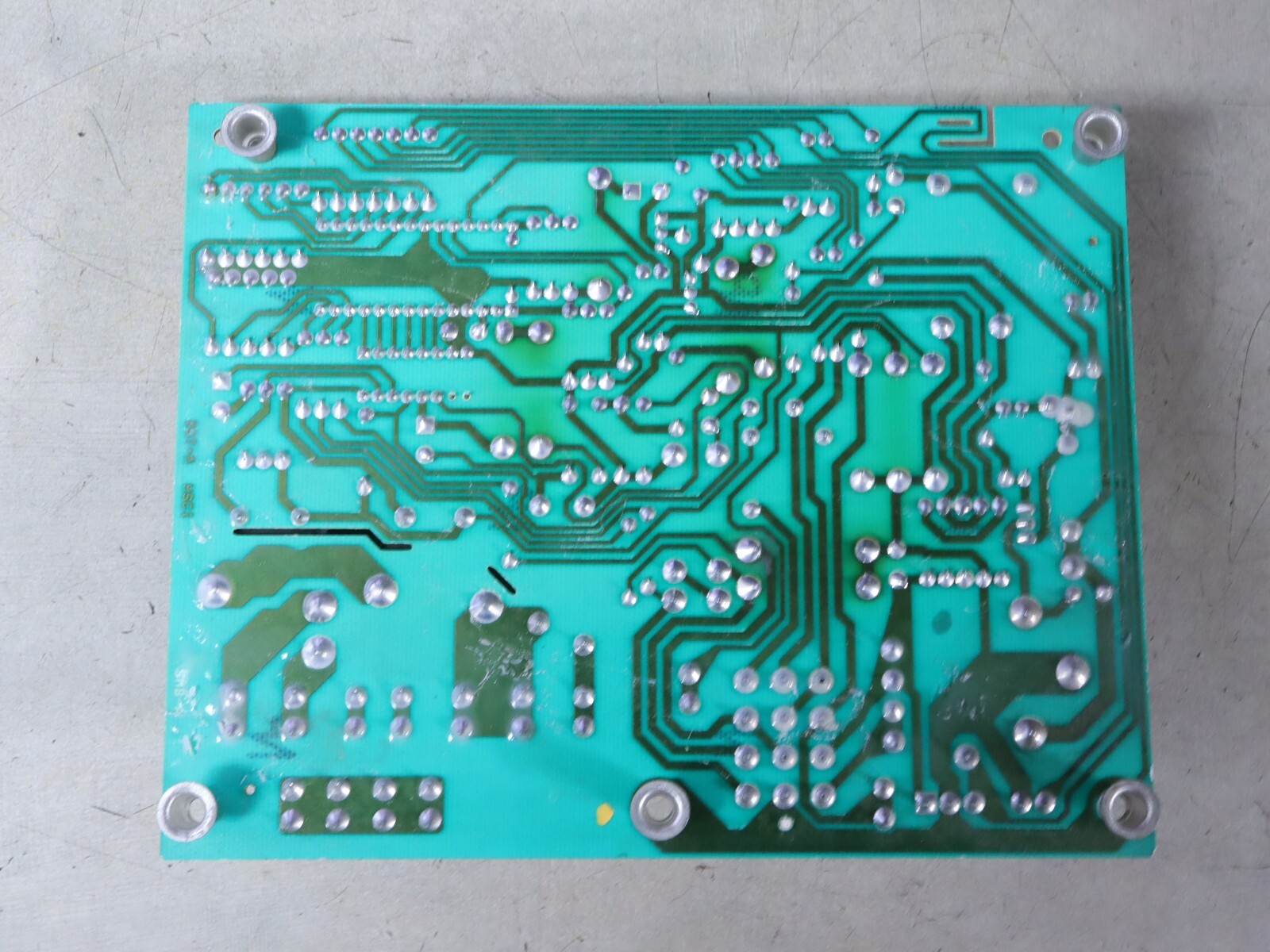 Honeywell 1068-400 Goodman Amana Control Circuit Board PCBAG123