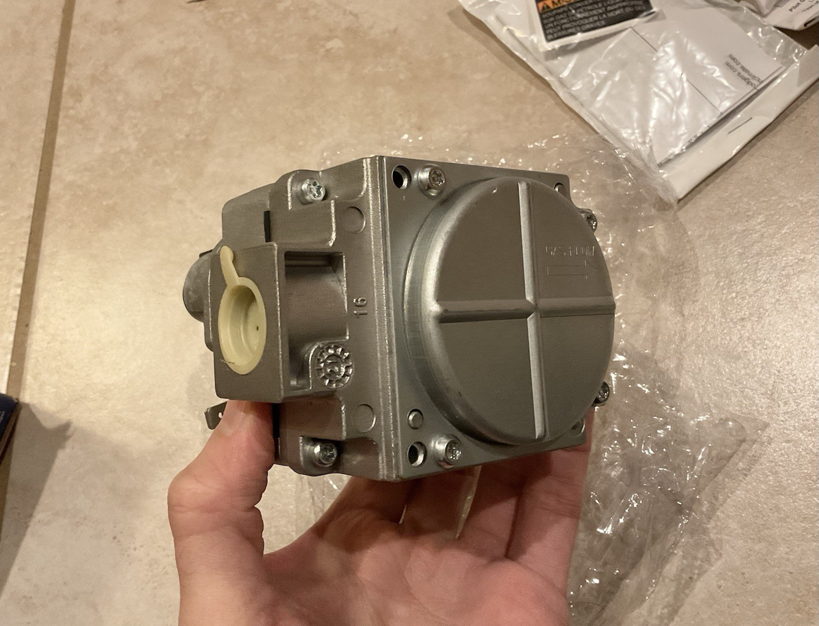 White-Rodgers 36C03-300 1/2in x 3/4in 24V Versatile Combination Gas Valve