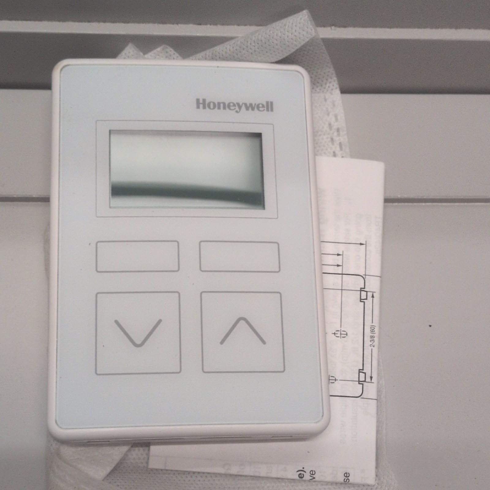Honeywell TR42 Zio Wall Module Sylk Enabled Temperature-Only Thermostat Display