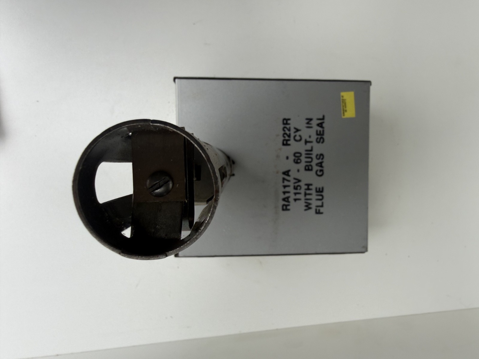 Sid Harvey R22R Honeywell RA117A Protectorelay Oil Burner Stack Relay 115V