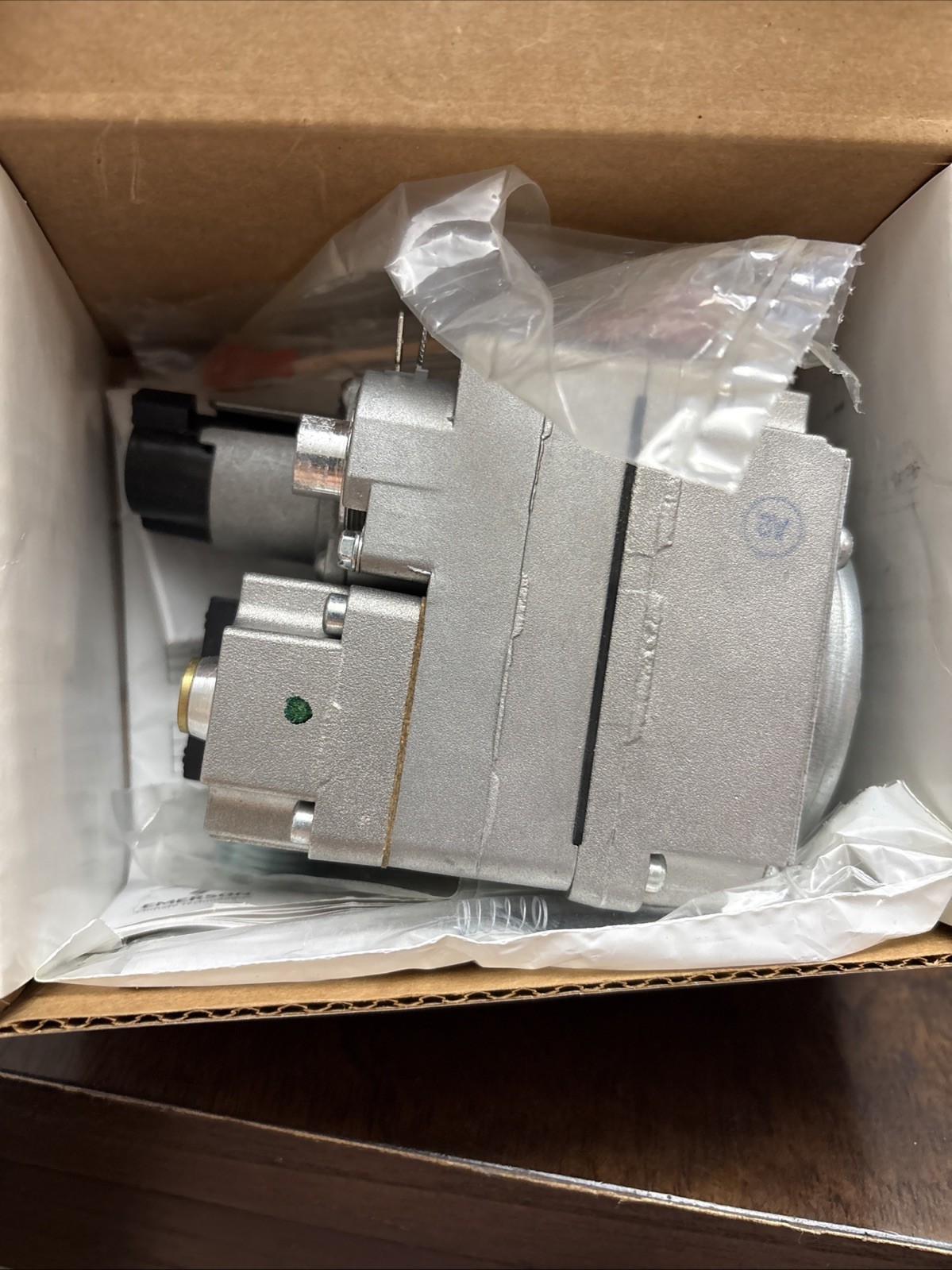 White-Rodgers 36C03-300 Gas Valve, Ng/Lp, Standing Pilot, 24Vac, 2.5 To 5.0 In