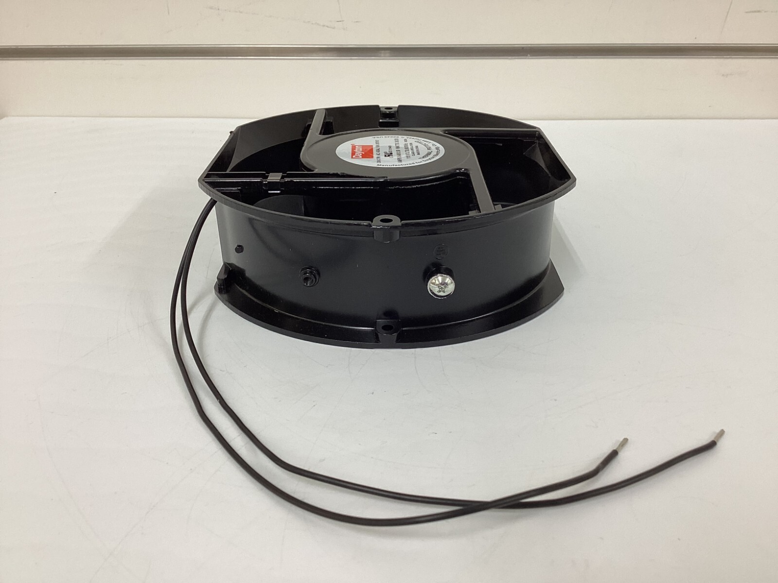 DAYTON 2RTK7 Standard Oblong Axial Fan: 6 3/4 in Ht, 2 in Dp, 124/112 cfm, IP20,