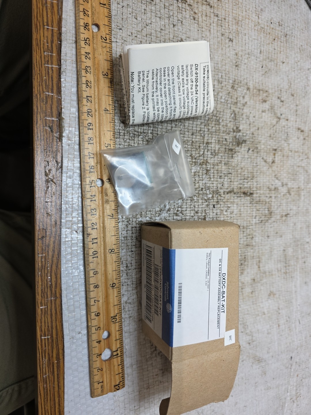 Johnson Controls DXDC-BAT-KIT, DC & DX Battery Assembly Replacement