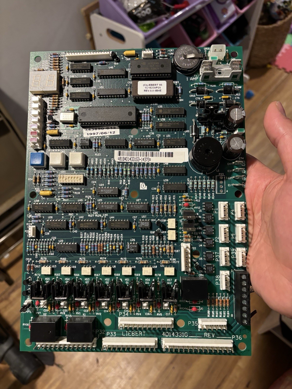 Liebert 4D14331G -3 REV 3 Chiller Control Board