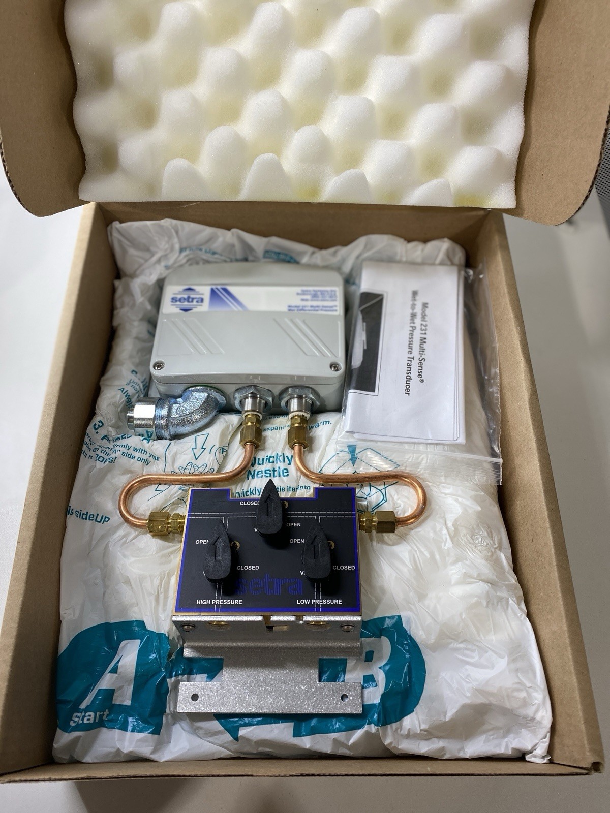 Setra Model 231MS1 P/N 231GMS33VN Wet to Wet Pressure Transducer With Manifold