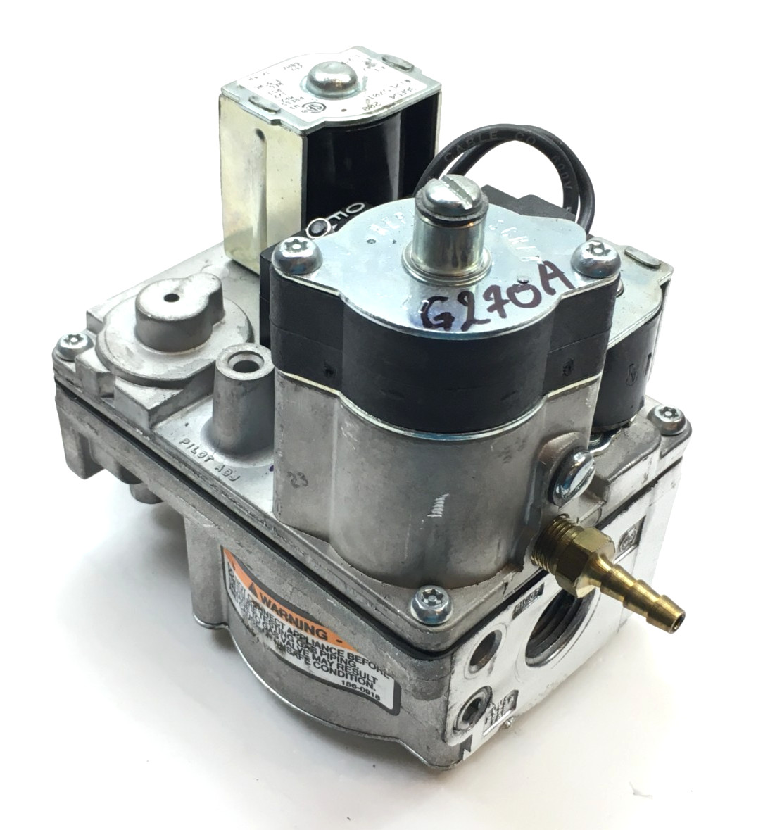 White-Rodgers 36E54 208 Furnace Gas Valve Lennox 12L5701 in/out 1/2″ used #G270A