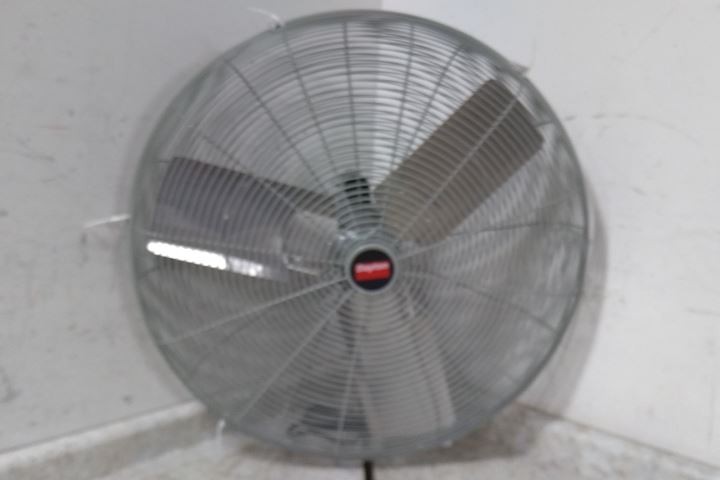 Dayton 1VCF4D 1/2 HP 1100/850 RPM 115VAC 30 In Blade Dia Industrial Fan