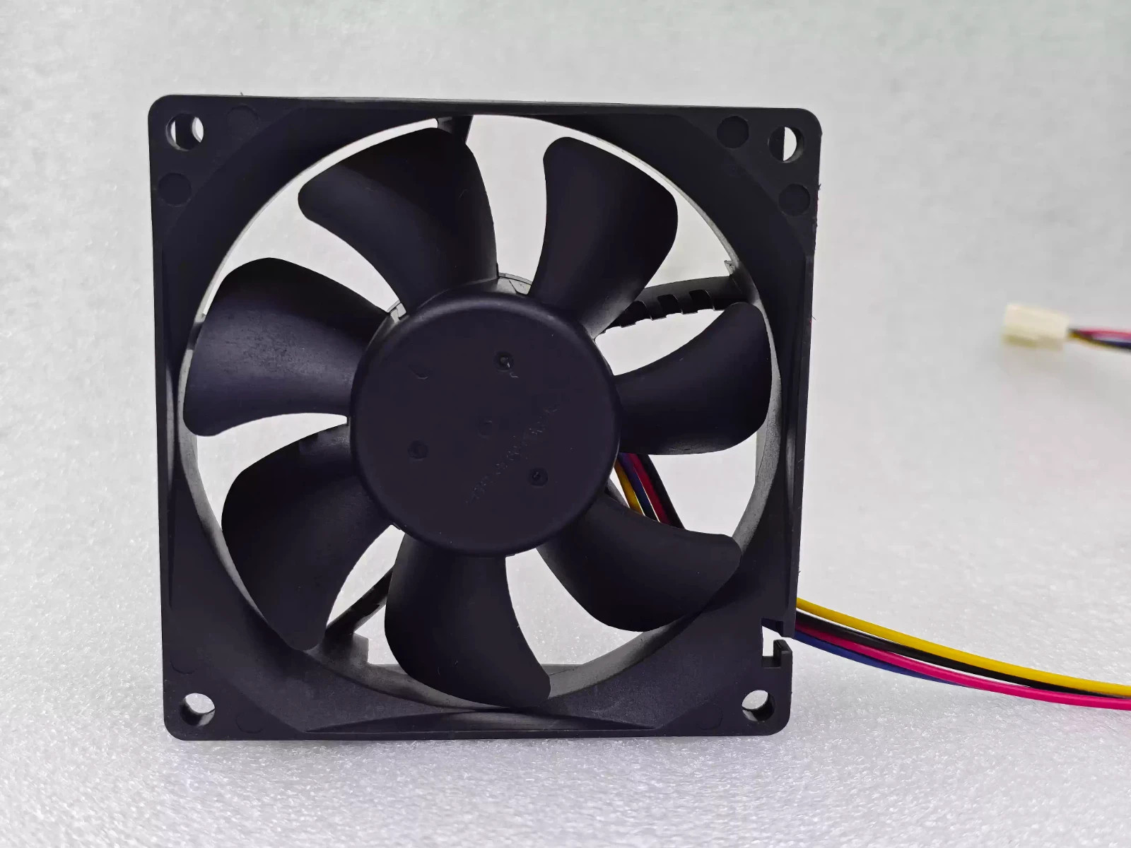 Delta QFR0812SH DC12V 0.50A 8CM 4-Wire PWM Speed Control High-Flow Fan