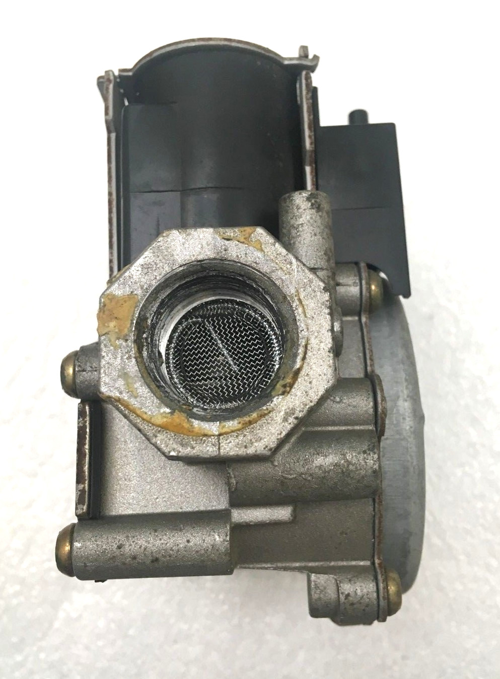 WR GEMINI 36G22Y Type 202 FURNACE GAS VALVE B12826-28 used #G132