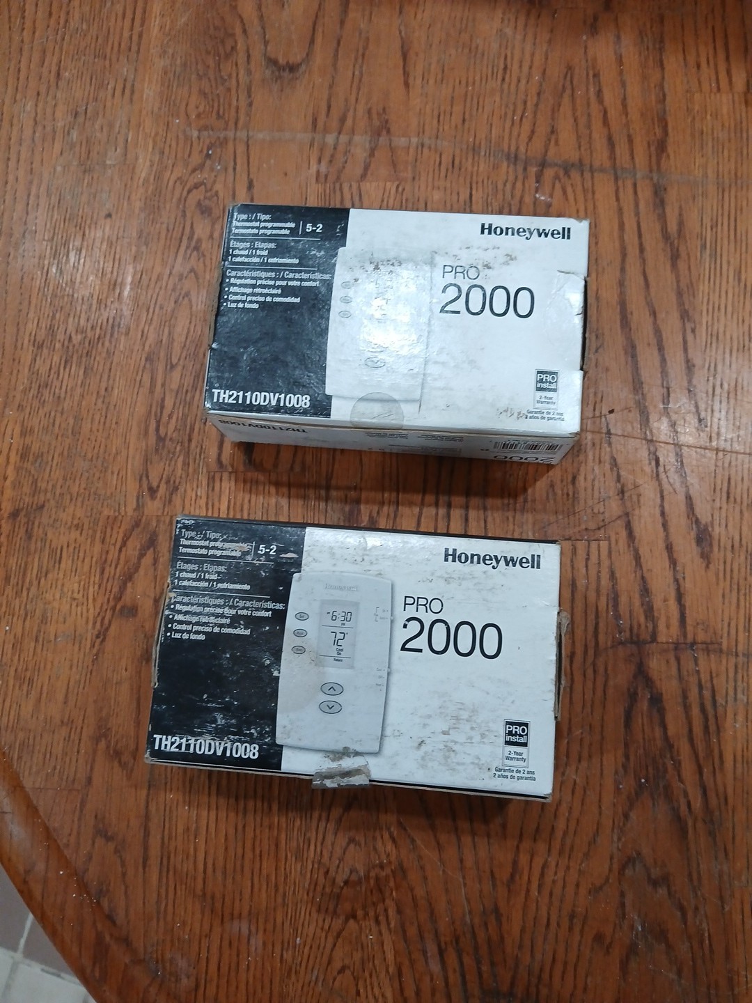 Honeywell TH2110DV1008 PRO 2000 Vertical Programmable Thermostat