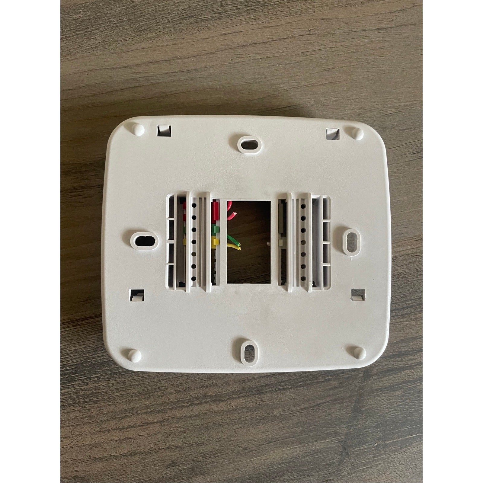 PRO1 T701 Non-Programmable 4 sq. inch Display Thermostat -TESTED